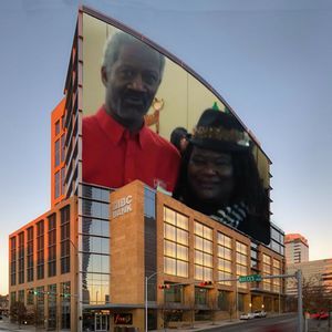 Meet your Posher, Eleisha